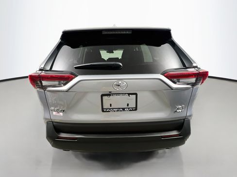 Used 2025 Toyota RAV4 XLE AWD/4WD image 6
