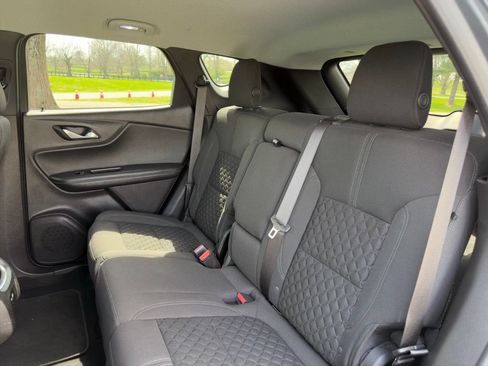Used 2019 Chevrolet Blazer LT FWD image 24