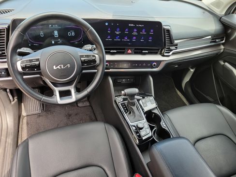 Used 2023 Kia Sportage EX FWD image 8