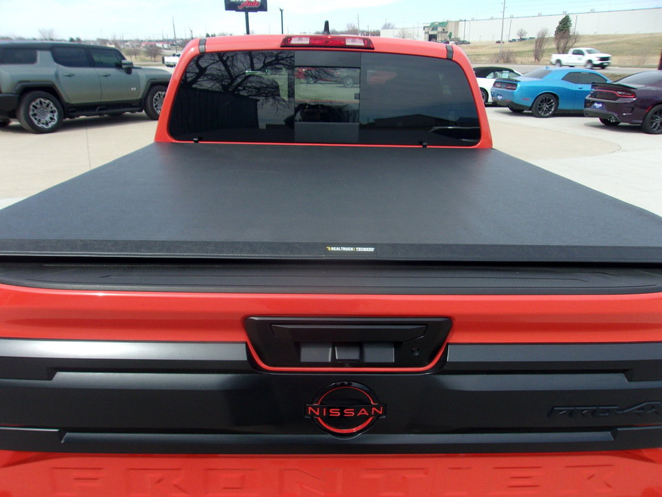Used 2025 Nissan Frontier PRO-4X AWD/4WD image 10