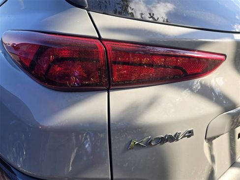 Certified 2023 Hyundai Kona SEL image 7