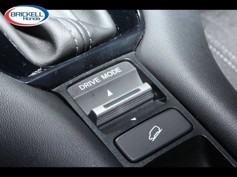 Used 2024 Honda HR-V LX image 30