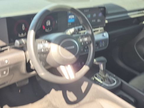 Used 2025 Hyundai Kona SEL FWD image 15