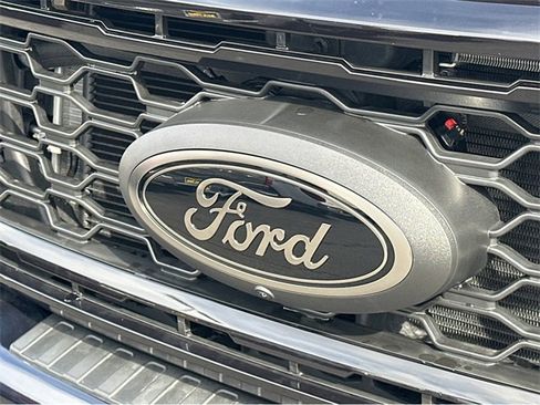 New 2025 Ford F350 Lariat w/ Lariat Ultimate Package image 24