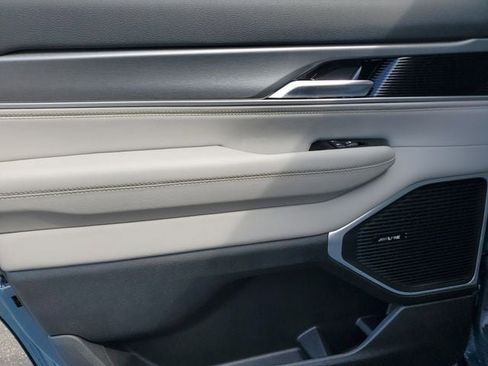 New 2026 Jeep Grand Wagoneer 2WD image 14
