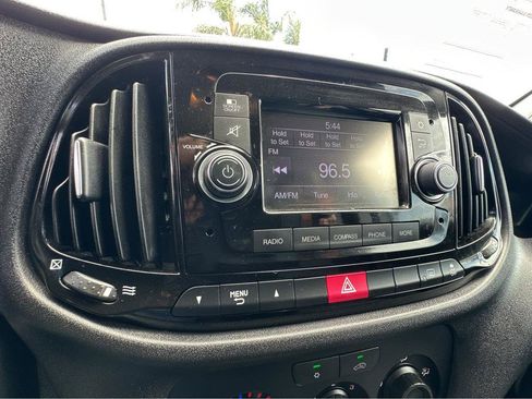 Used 2018 RAM ProMaster City Tradesman SLT FWD image 5
