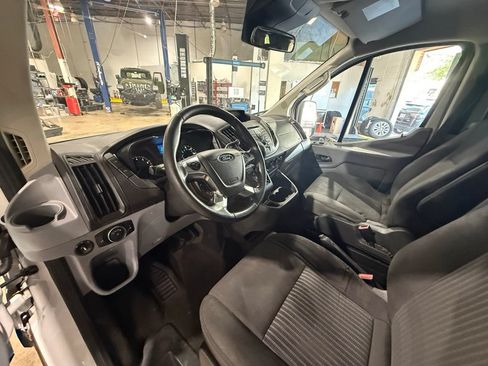 Used 2015 Ford Transit 350 XLT RWD image 19