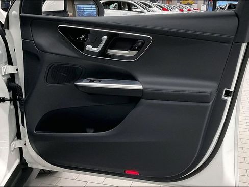 Certified 2024 Mercedes-Benz GLC 300 4MATIC image 16