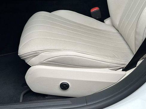 Certified 2024 Mercedes-Benz E 350 4MATIC Sedan image 17