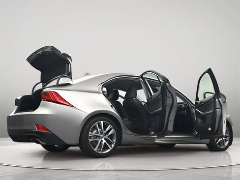 Used 2019 Lexus IS 300 w/ Accessory Package 2 image 33