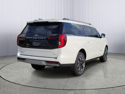 Used 2026 Ford Expedition Max Platinum w/ Platinum Ultimate Package AWD/4WD image 4