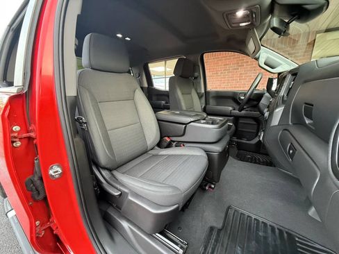 Used 2022 Chevrolet Silverado 1500 Custom AWD/4WD image 17