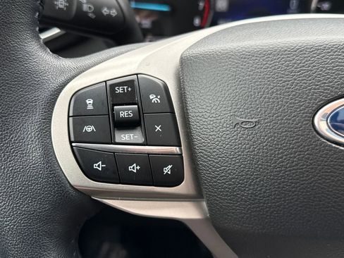 Certified 2023 Ford Explorer XLT w/ Equipment Group 202A image 19