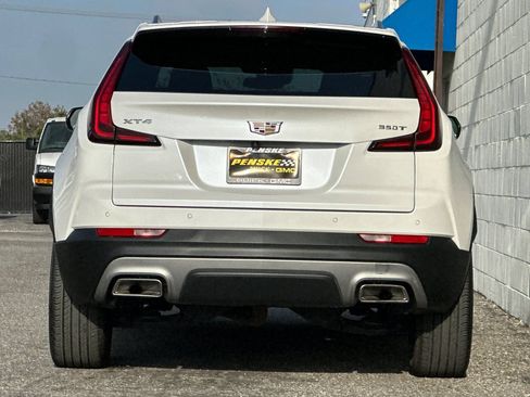 Certified 2023 Cadillac XT4 Premium Luxury w/ Cold Weather Package FWD image 5