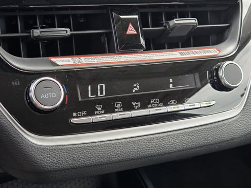 Certified 2025 Toyota Corolla LE image 13