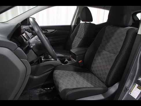 Used 2020 Nissan Rogue Sport SV AWD/4WD image 5