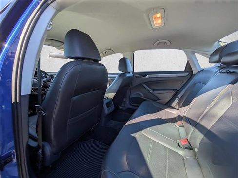 Used 2017 Volkswagen Passat 1.8T R-Line image 19