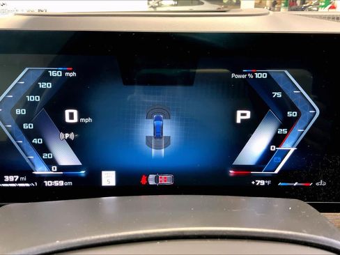 Used 2025 BMW X7 M60i AWD/4WD image 25