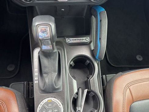 Used 2023 Ford Bronco Outer Banks w/ Sasquatch Package AWD/4WD image 21