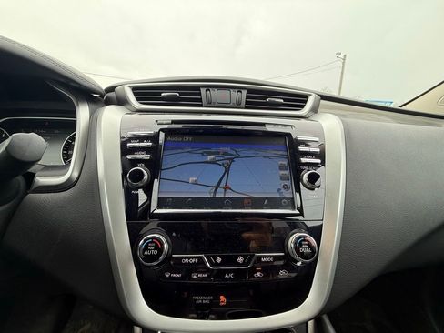 Used 2017 Nissan Murano AWD image 10