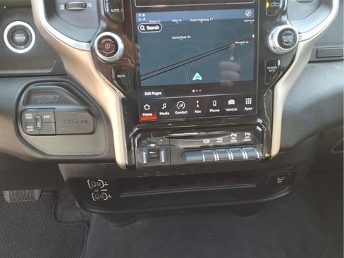 Used 2024 RAM 2500 Laramie AWD/4WD image 20