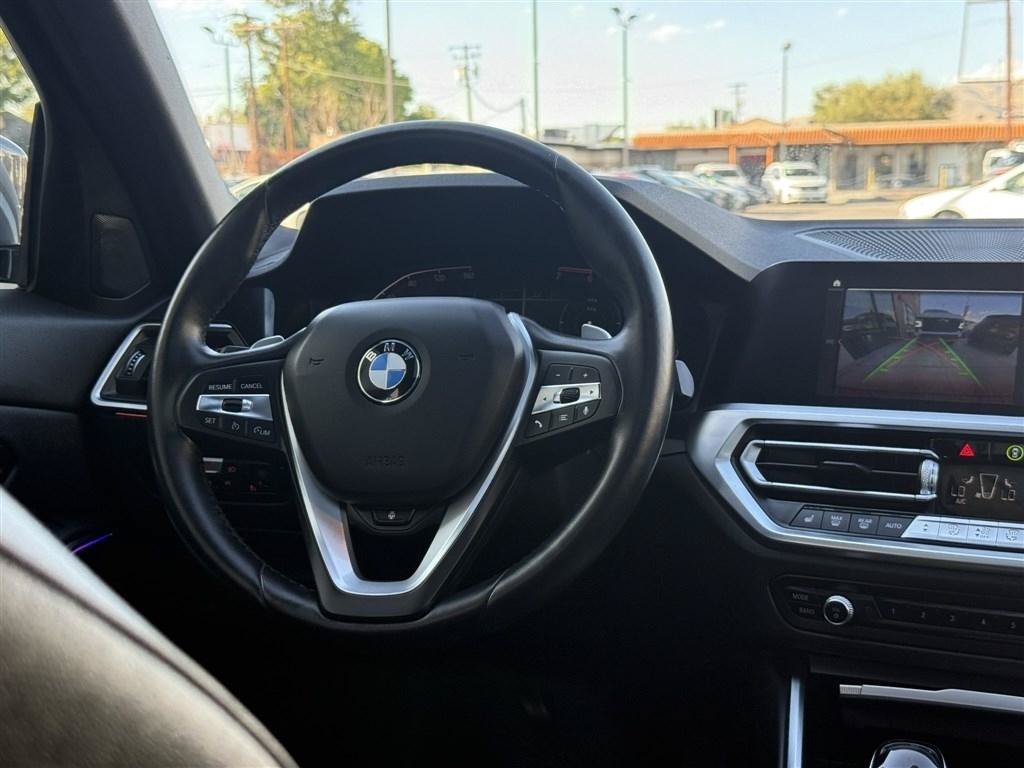 Used 2021 BMW 330i xDrive Sedan AWD/4WD image 28