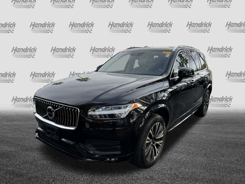Used 2021 Volvo XC90 T6 Momentum image 5