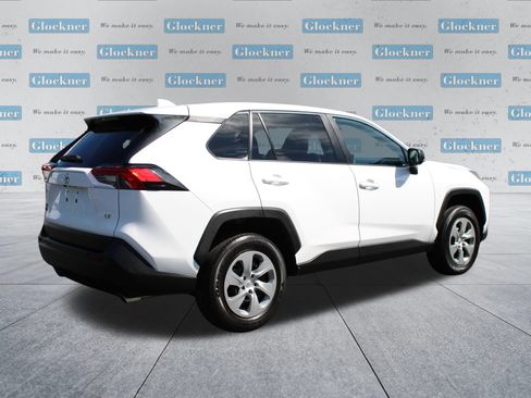 Used 2023 Toyota RAV4 LE FWD image 6