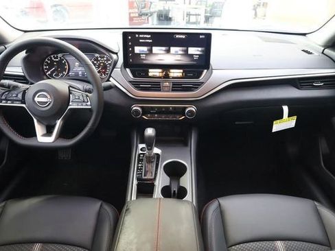 New 2026 Nissan Altima 2.5 SR FWD image 21