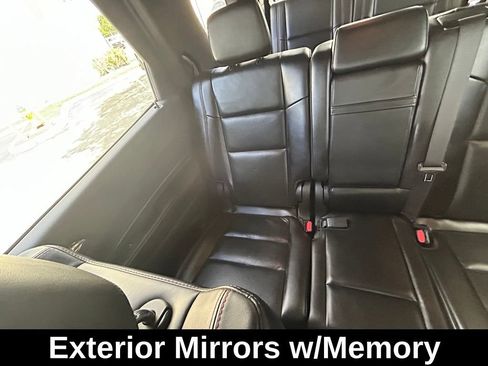 Used 2024 Dodge Durango GT RWD image 12
