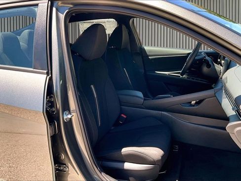 New 2026 Hyundai Elantra Sport FWD image 9