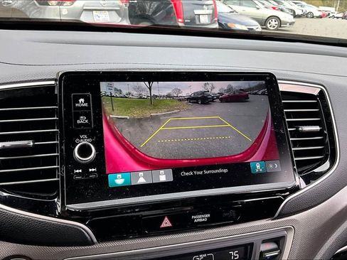 Used 2025 Honda Ridgeline Sport image 13