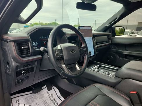 Used 2023 Ford Expedition Limited AWD/4WD image 19