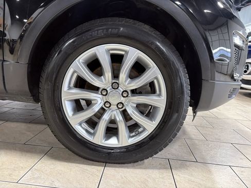 Used 2018 Land Rover Range Rover Evoque SE AWD/4WD image 35