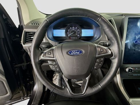 Used 2023 Ford Edge SEL image 13