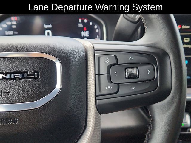 Used 2025 GMC Sierra 2500 Denali w/ Denali Reserve Package AWD/4WD image 38