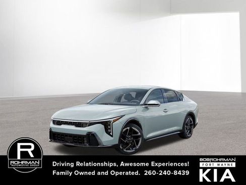 New 2025 Kia K4 GT-Line image 1