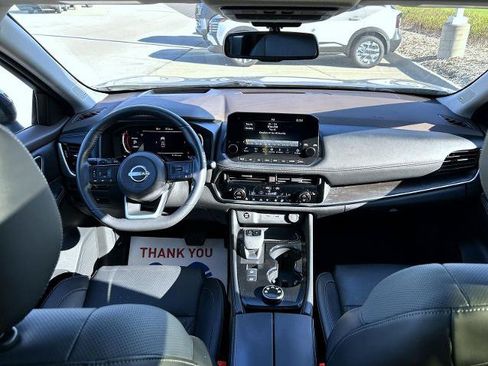 Certified 2023 Nissan Rogue Platinum w/ Platinum Premium Package AWD/4WD image 12