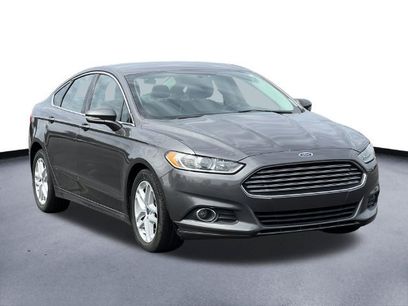 Used 2016 Ford Fusion SE w/ Equipment Group 202A