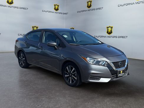 Used 2021 Nissan Versa SV FWD image 7
