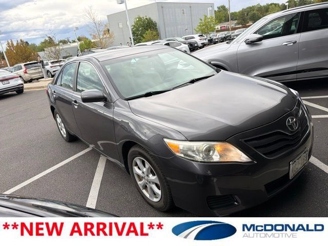 Used 2011 Toyota Camry LE w/ LE Extra-Value Pkg FWD image 1