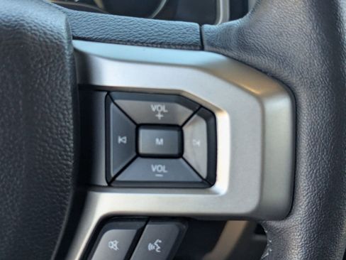 Used 2020 Ford F150 Lariat w/ Equipment Group 502A Luxury AWD/4WD image 26