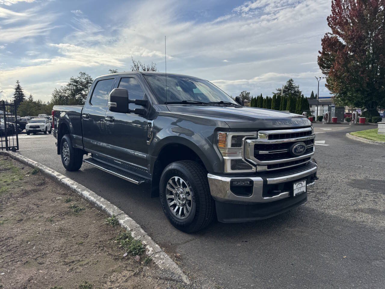 Used 2020 Ford F350 Lariat w/ Lariat Ultimate Package AWD/4WD image 2