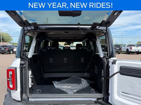 New 2025 Ford Bronco Badlands AWD/4WD image 12