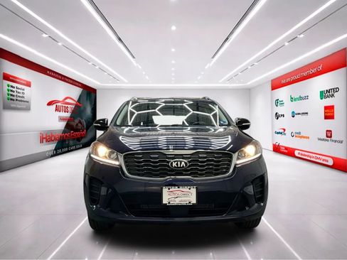 Used 2020 Kia Sorento S FWD image 2