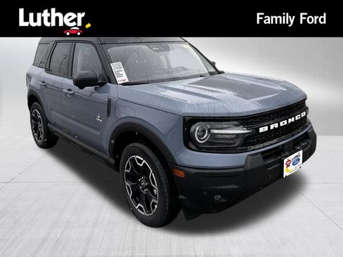 New 2025 Ford Bronco Sport Outer Banks w/ Outer Banks Tech Package+ AWD/4WD image 1