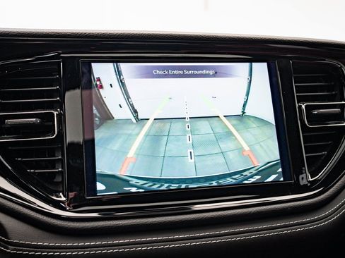 Used 2021 Dodge Durango SRT Hellcat w/ Technology Group image 36