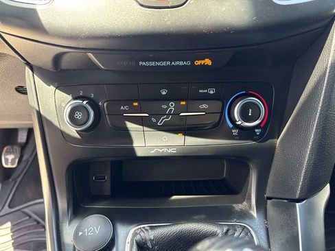 Used 2018 Ford Focus ST FWD image 25
