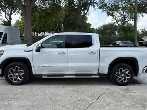 Used 2025 GMC Sierra 1500 SLT w/ SLT Premium Package AWD/4WD image 3