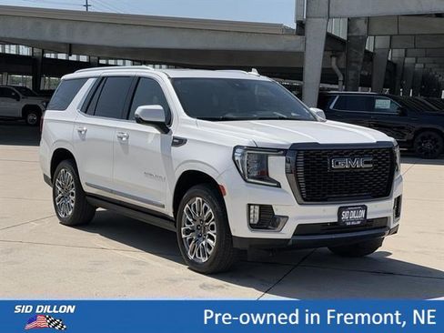Used 2023 GMC Yukon Denali Ultimate AWD/4WD image 2